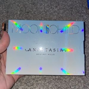 Anastasia Beverly Hills Moon Child Glow Kit!